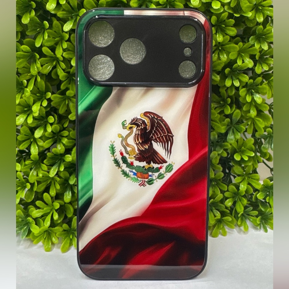 Mexican Flag iPhone 17 Case